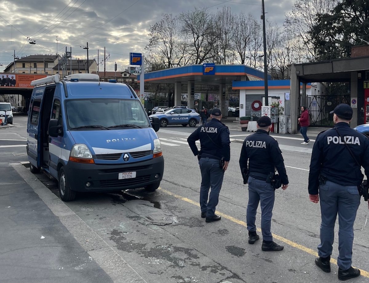 Galleria foto 'Via Padova, dentro al degrado urbano di Milano' - foto 4