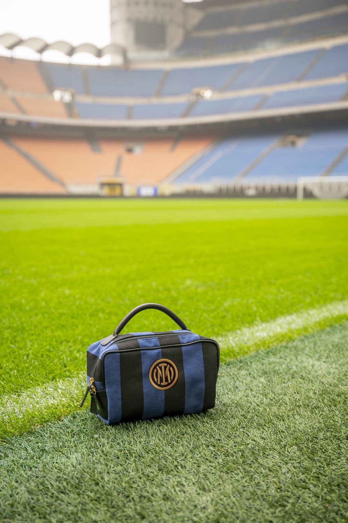 Galleria foto 'Per celebrare i suoi 117 anni, l’Inter crea una collezione con My Style Bags' - foto 4
