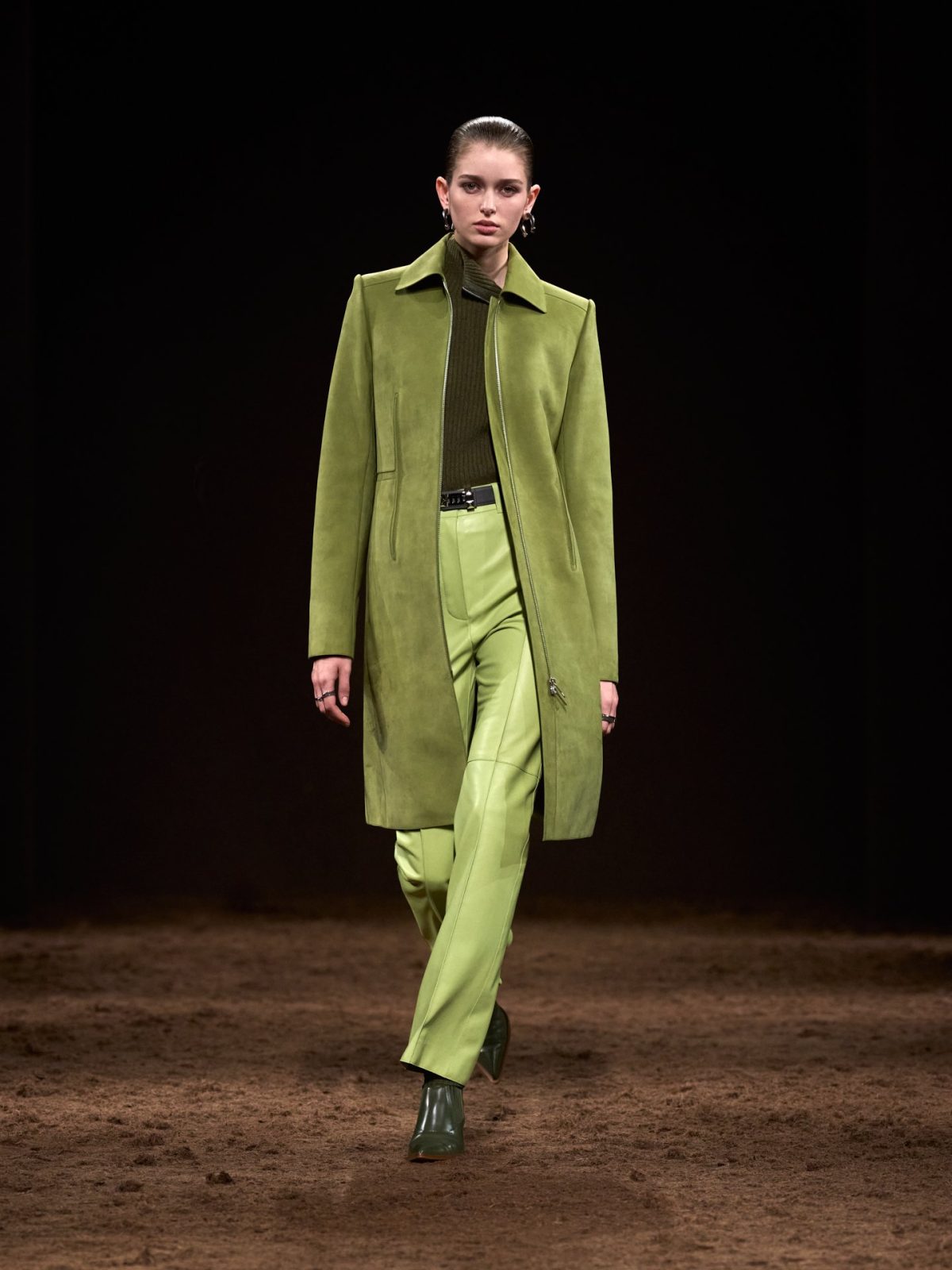 Galleria foto 'Paris Fashion Week: Hermes, tra minimalismo e artigianato di lusso' - foto 2