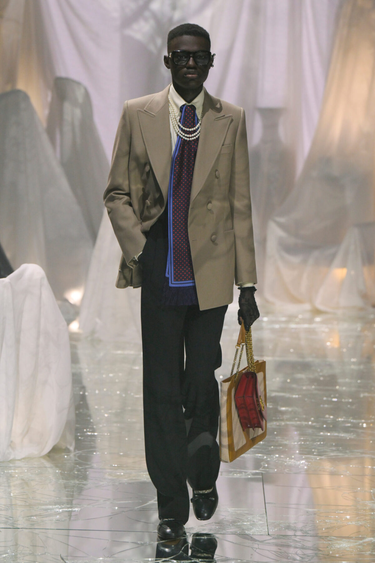 Tendenze moda: il ritorno elegante del doppiopetto