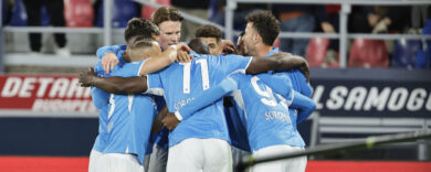 Il Napoli resiste a Bologna, un passo verso lo scudetto