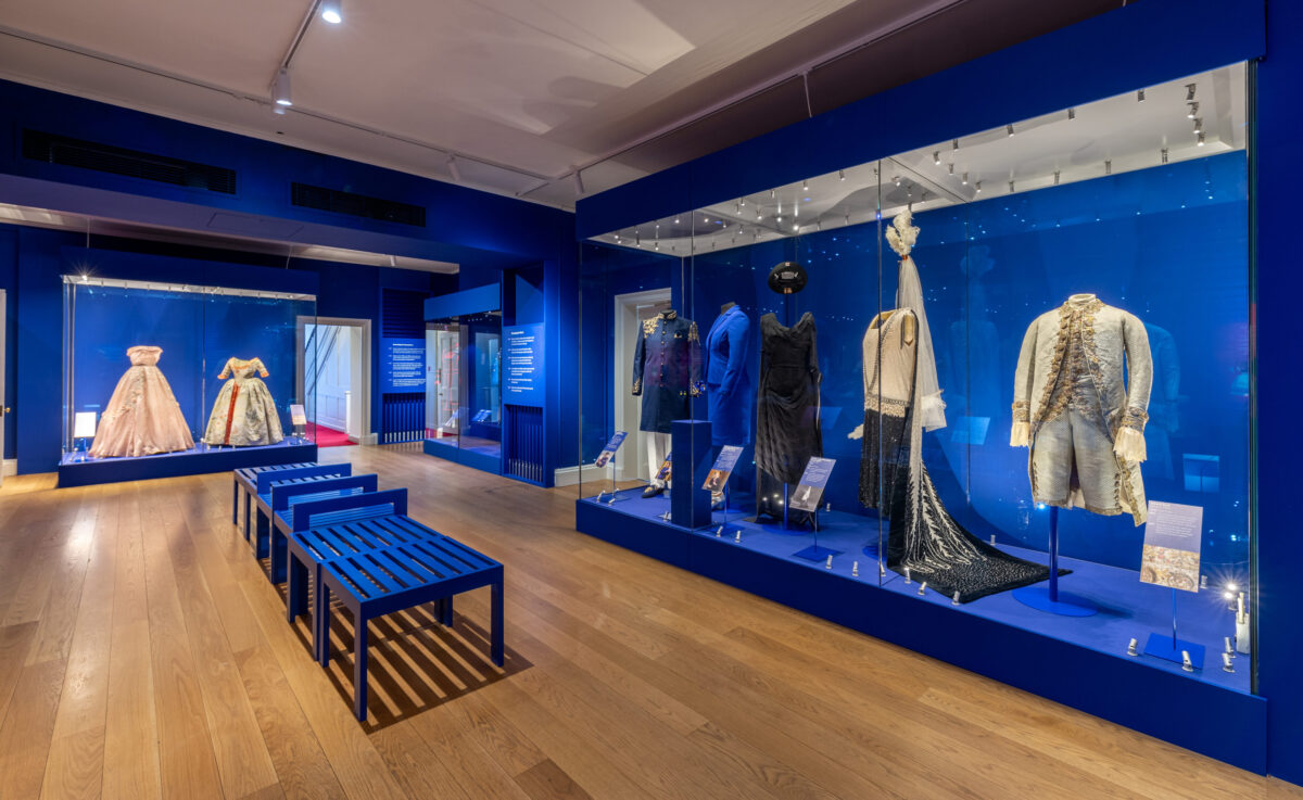 A Kensington Palace una mostra racconta cinque secoli di moda reale