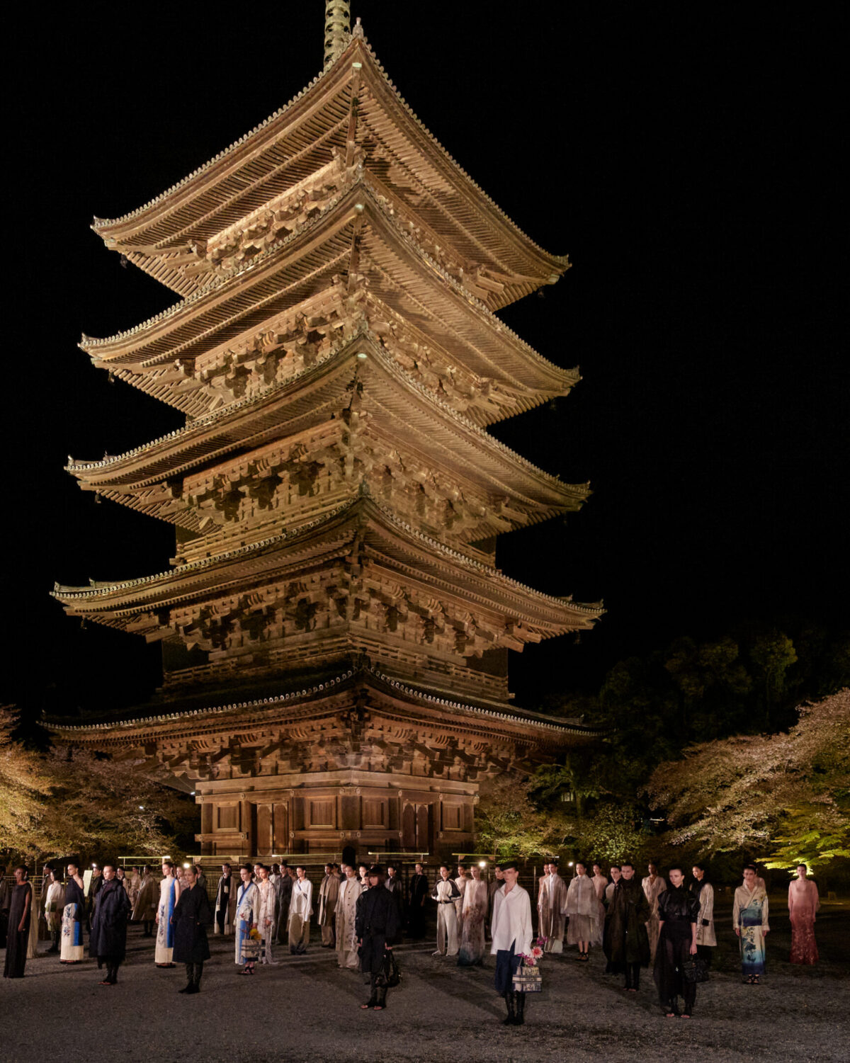 Dior Fall 2025 a Kyoto: tra tradizione giapponese ed estetica contemporanea