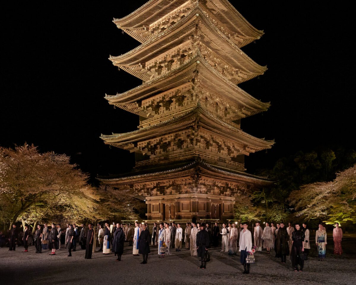 Dior Fall 2025 a Kyoto: tra tradizione giapponese ed estetica contemporanea