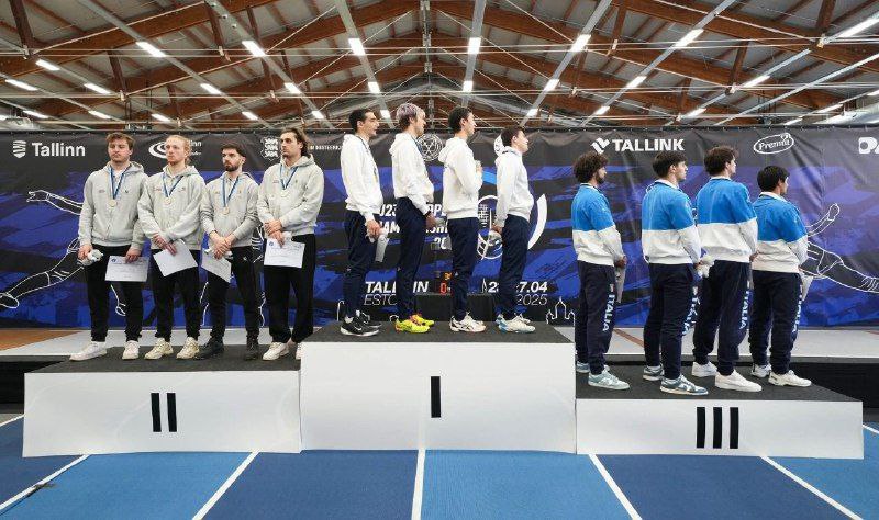 Scherma, vince Israele. La Svizzera si gira dall’altra parte durante la premiazione Scherma, vince Israele. La Svizzera si gira dall’altra parte durante la premiazione