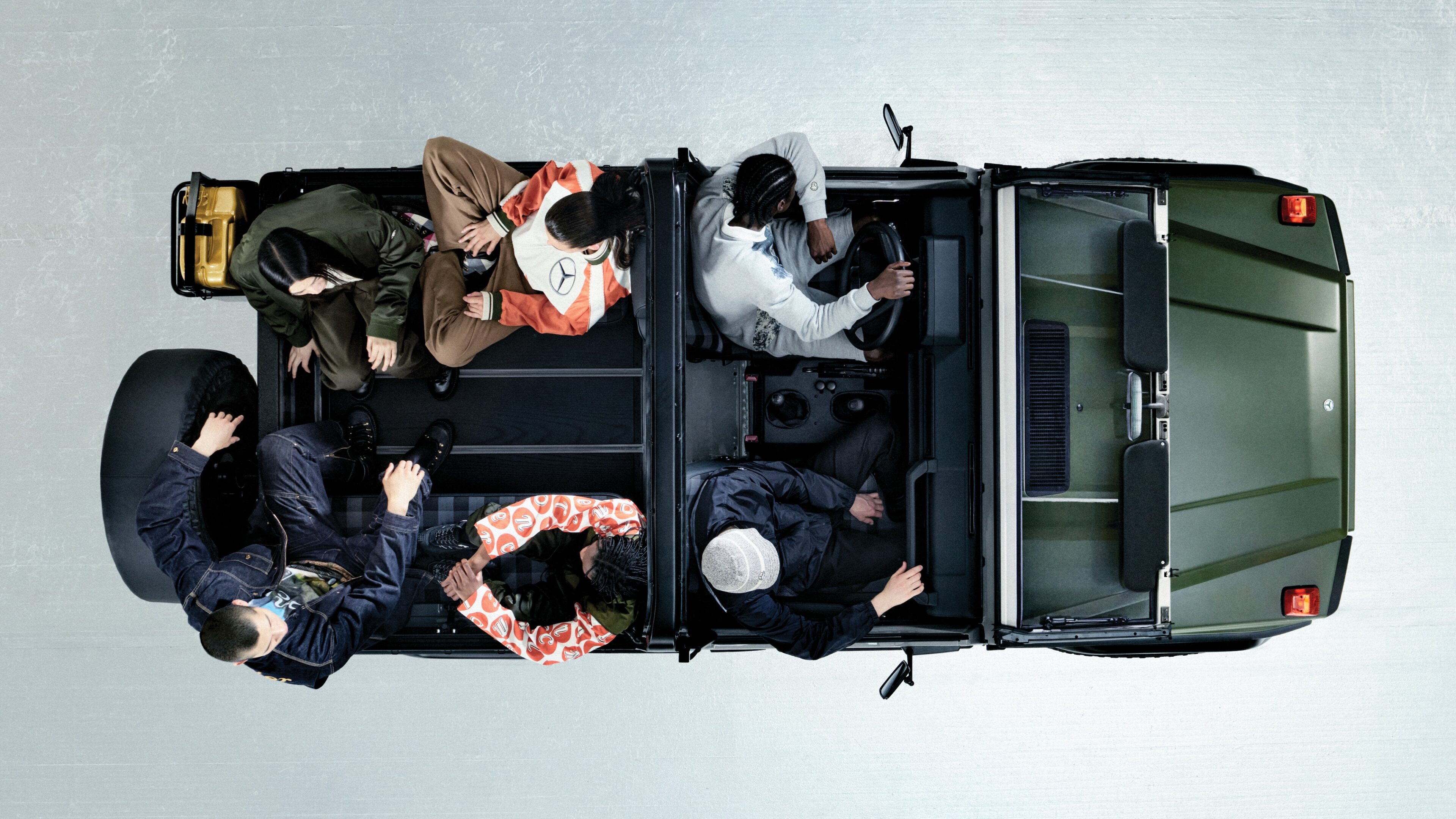 Moncler, Nigo e Mercedes-Benz uniscono storia e innovazione