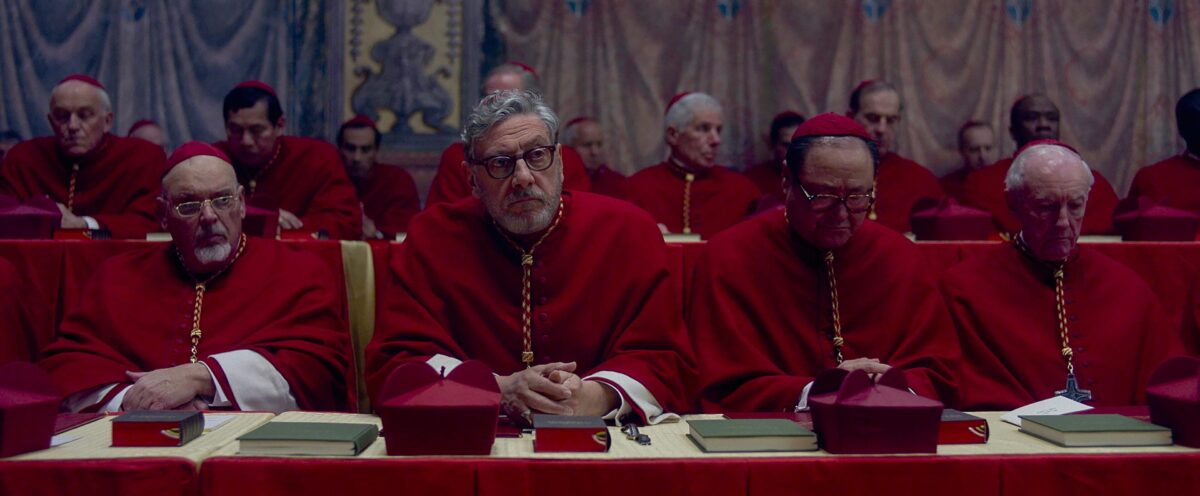 “Conclave”, il film da vedere per capire le dinamiche dietro la successione di un Papa