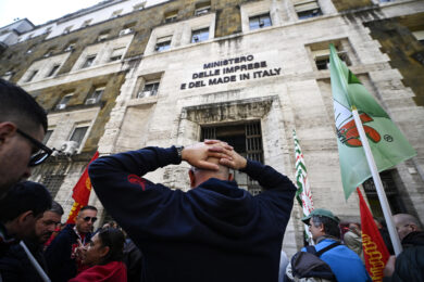 STM conferma gli investimenti, ma è scontro col governo sulla mancata nomina di Marcello Sala