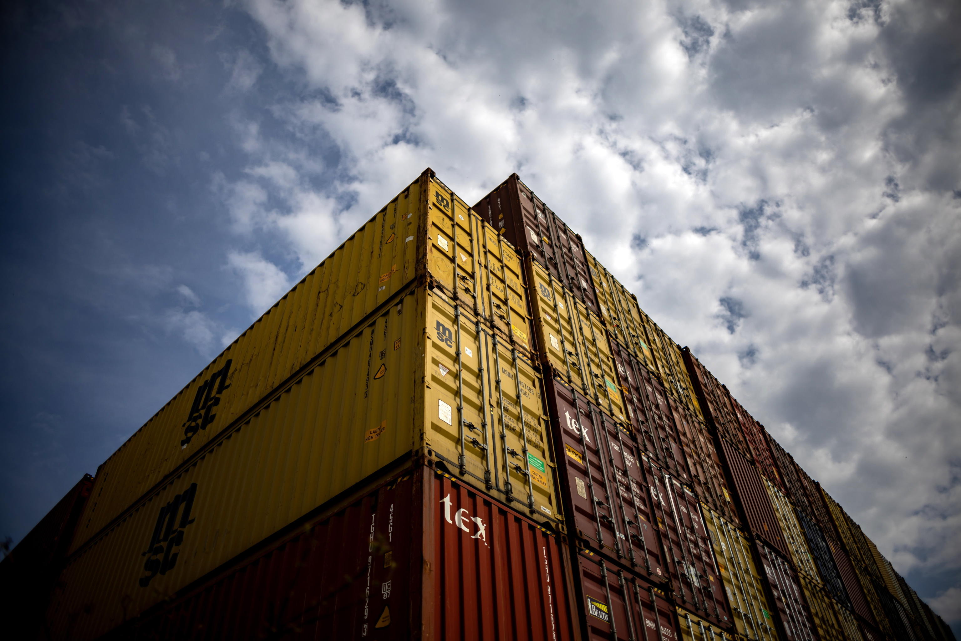 Export italiano in ripresa: a febbraio torna in surplus per 4,5 miliardi Export italiano in ripresa: a febbraio torna in surplus per 4,5 miliardi