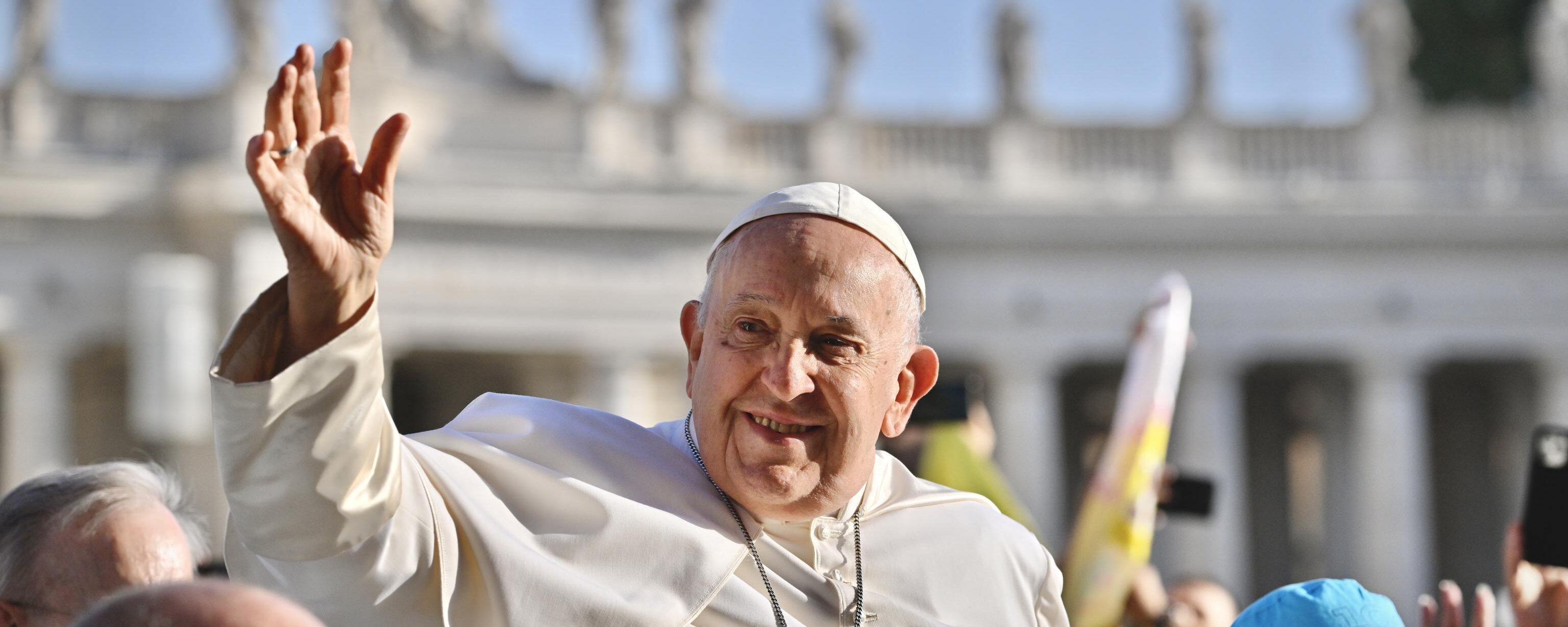 L’addio a Francesco, il Papa «venuto da lontano» che ha cambiato la Chiesa