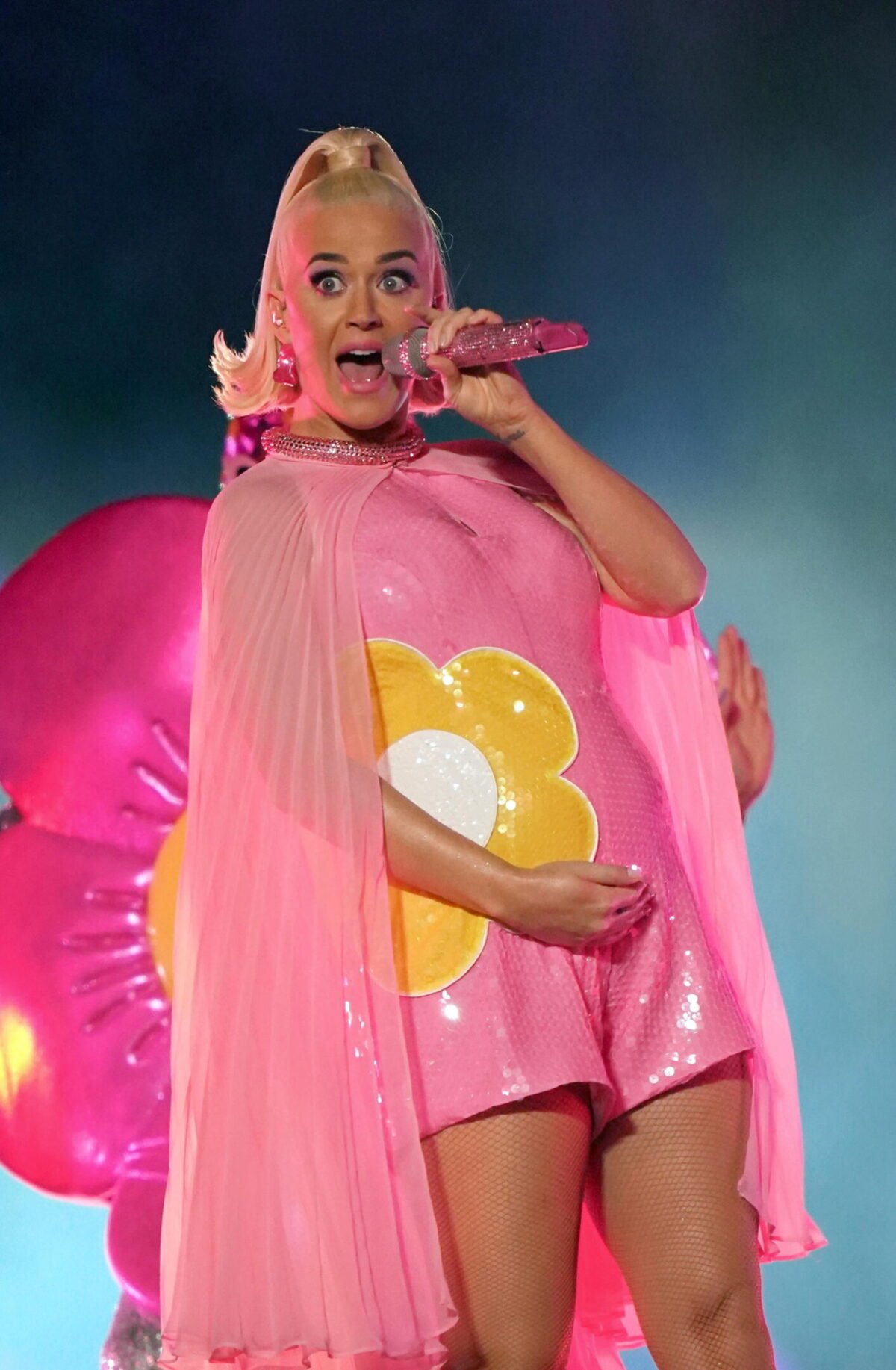 Katy Perry: un flop tira l’altro