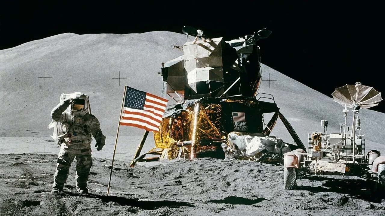 Luna allontana da Panorama.it La Luna si allontana dalla Terra 4 centimetri all’anno ecco che cosa cambia per tutti noi