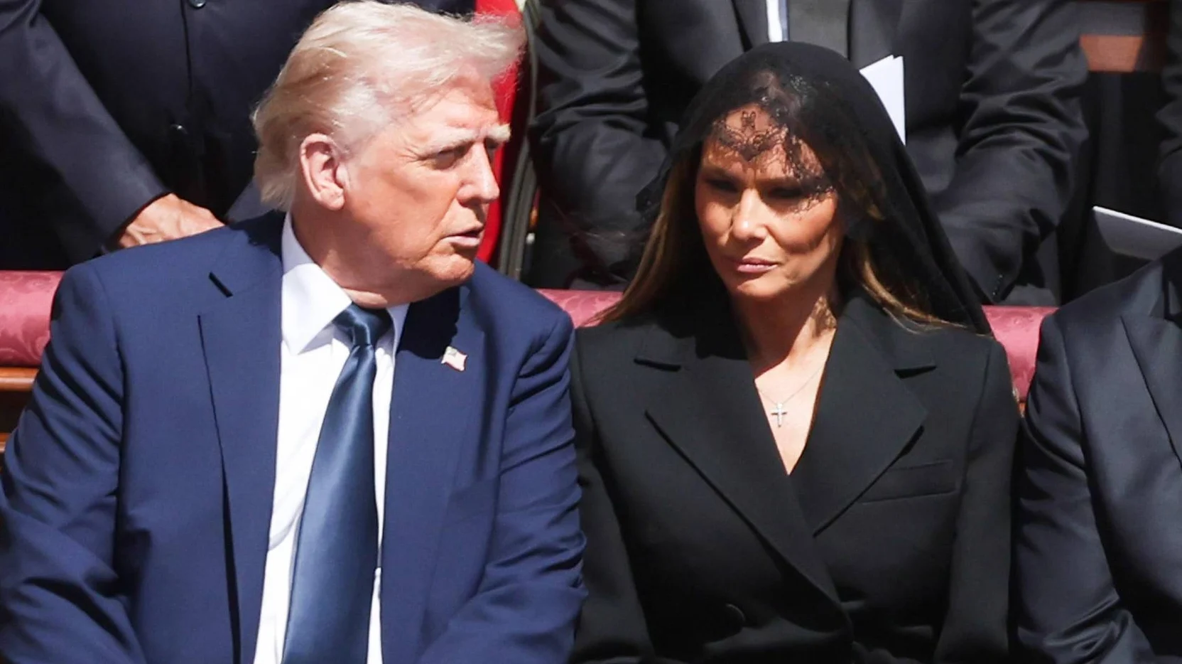 Melania Trump compie 55 anni nel giorno del funerale di Papa Francesco Melania Trump compie 55 anni nel giorno del funerale di Papa Francesco