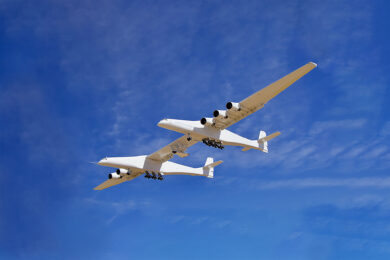 Talon, senza pilota, veloce come un missile, utile come un aereo
