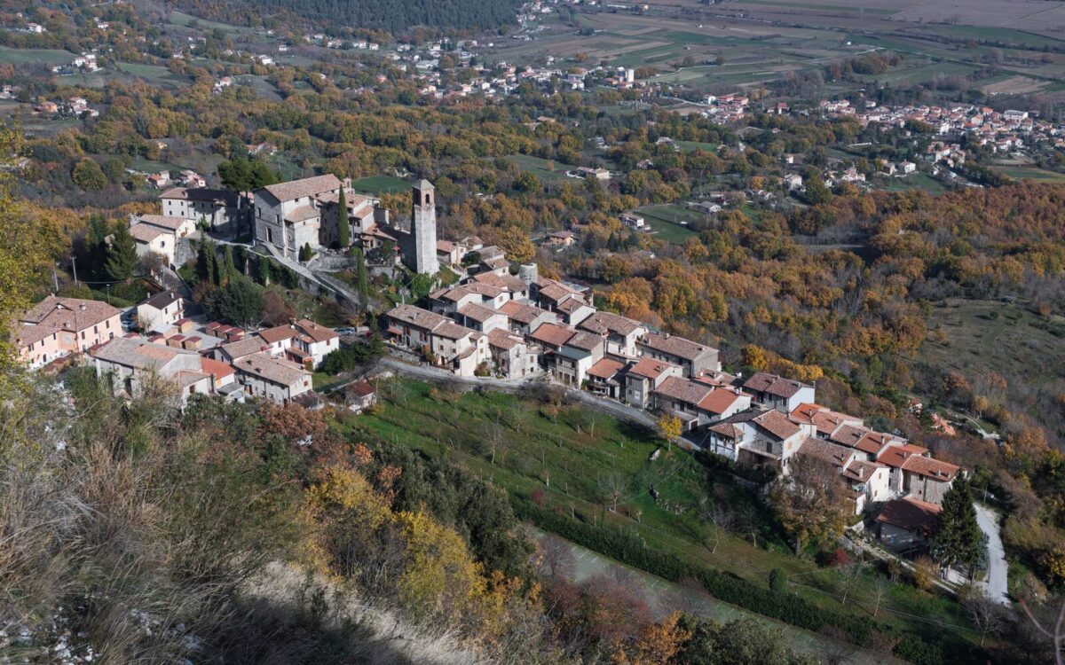 Cammini Aperti 2025: escursioni gratuite tra spiritualità e natura in Italia
