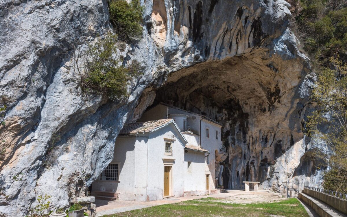Cammini Aperti 2025: escursioni gratuite tra spiritualità e natura in Italia