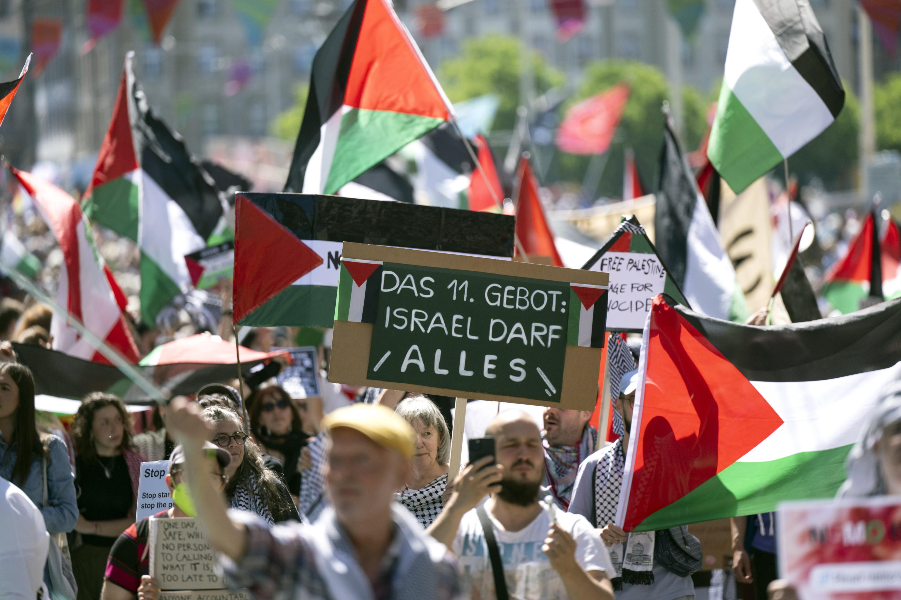 eurovision 2025 le proteste contro israele alla parata inaugurale da Panorama.it eurovision 2025 le proteste contro israele alla parata inaugurale