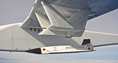 Talon, senza pilota, veloce come un missile, utile come un aereo