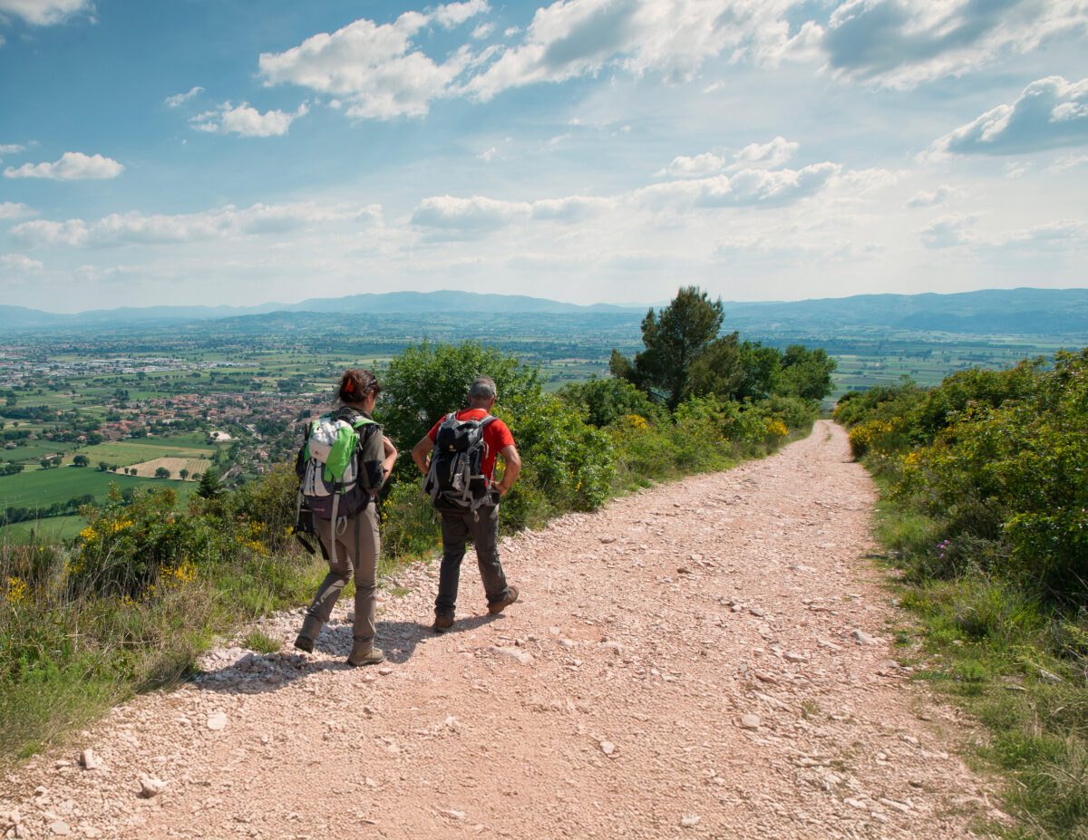 Cammini Aperti 2025: escursioni gratuite tra spiritualità e natura in Italia