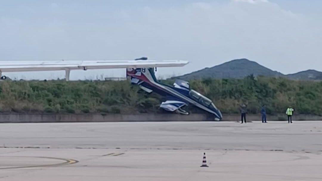 Frecce tricolori da Panorama.it frecce tricolori collisione e atterraggio d emergenza nel cielo di pantelleria