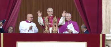 Robert Francis Prevost è il nuovo Papa, ha scelto il nome di Leone XIV. Le prime parole: «La pace sia con voi»