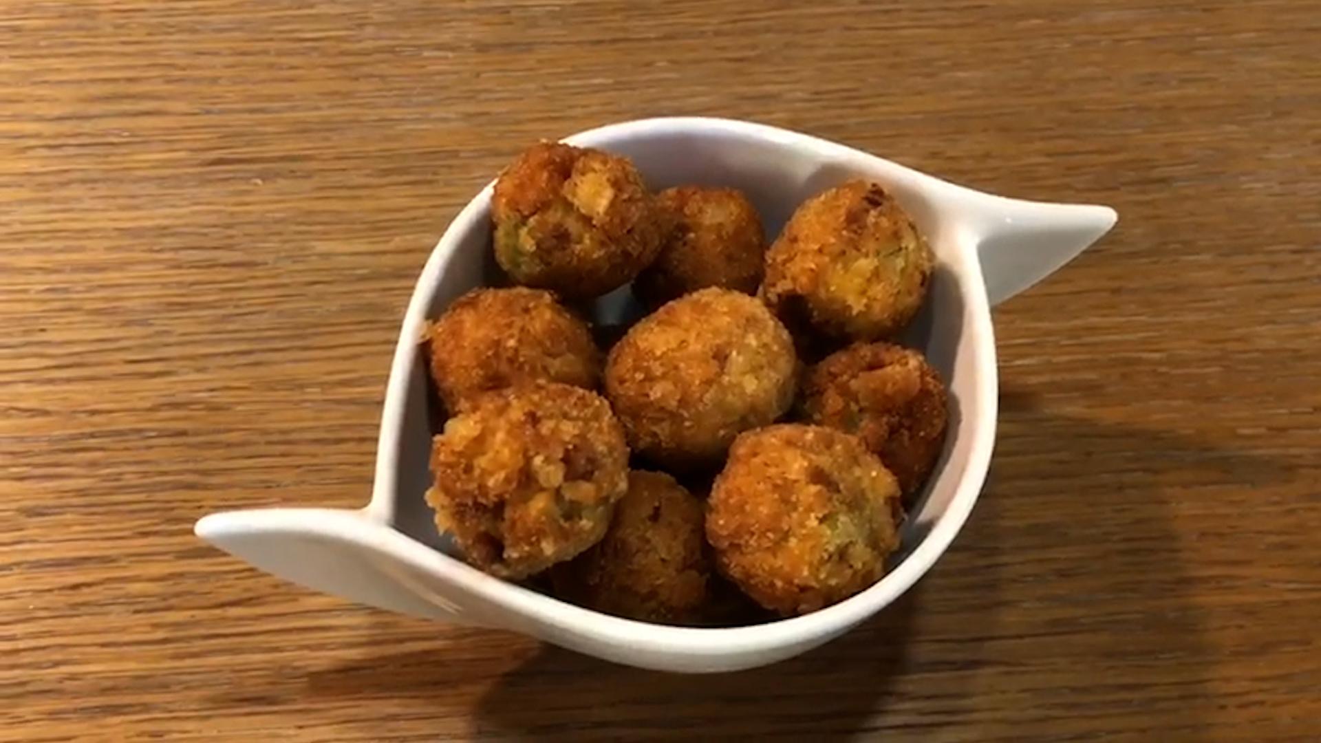Cuciniamo insieme: olive quasi all’ascolana Cuciniamo insieme: olive quasi all’ascolana