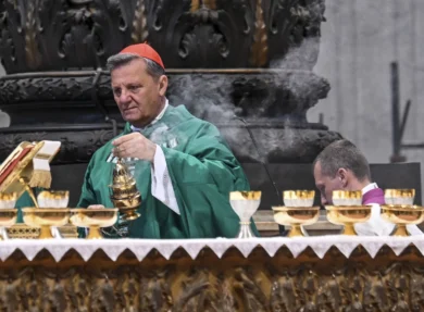 Mario Grech, l’inchiesta sul cardinale scuote il Conclave