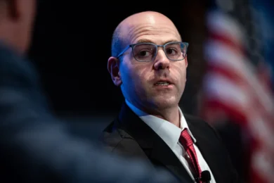 Stephen Miran, consigliere di Trump: “Ecco qual è la logica dei dazi”