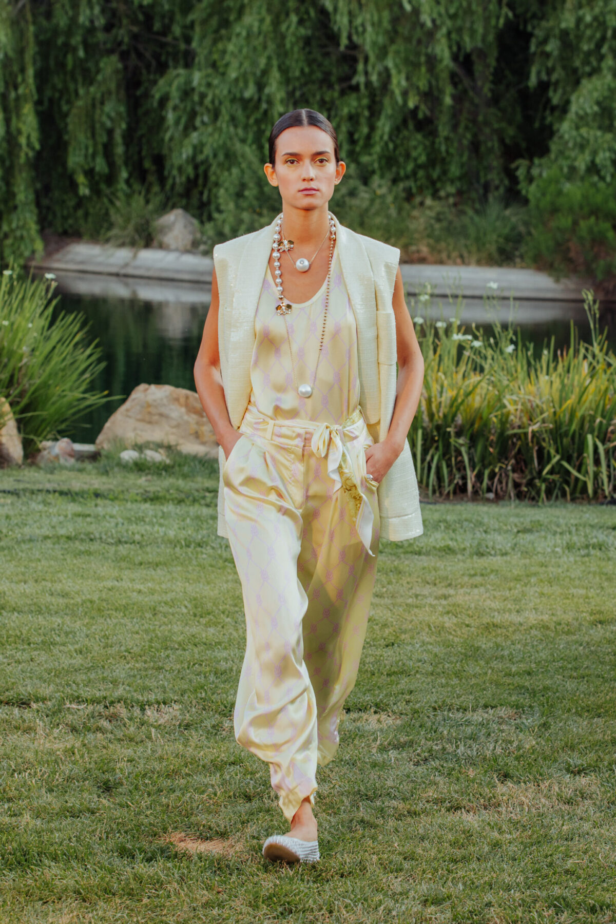 Genny, la nuova donna tra forza e leggerezza