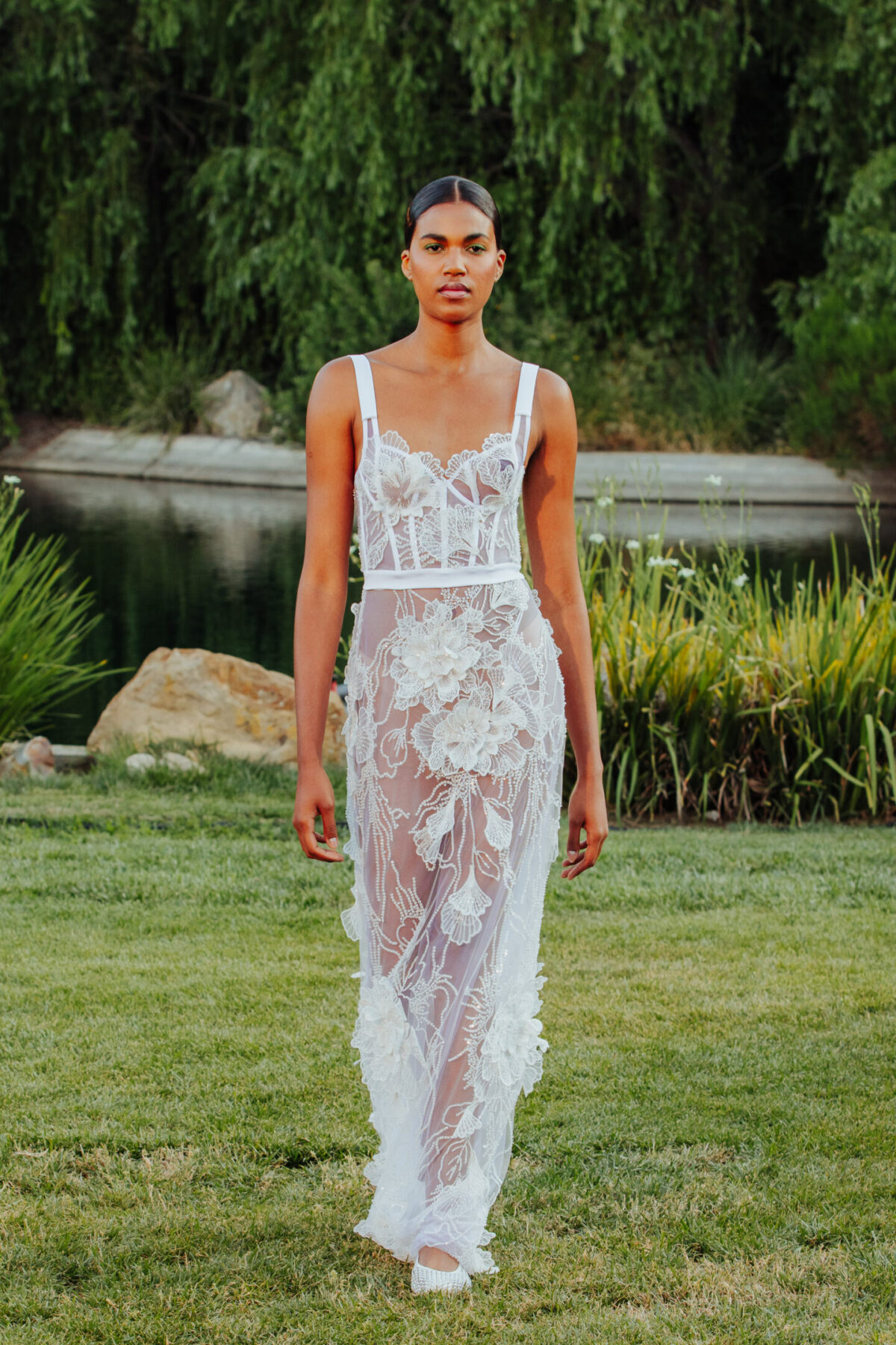 Genny, la nuova donna tra forza e leggerezza