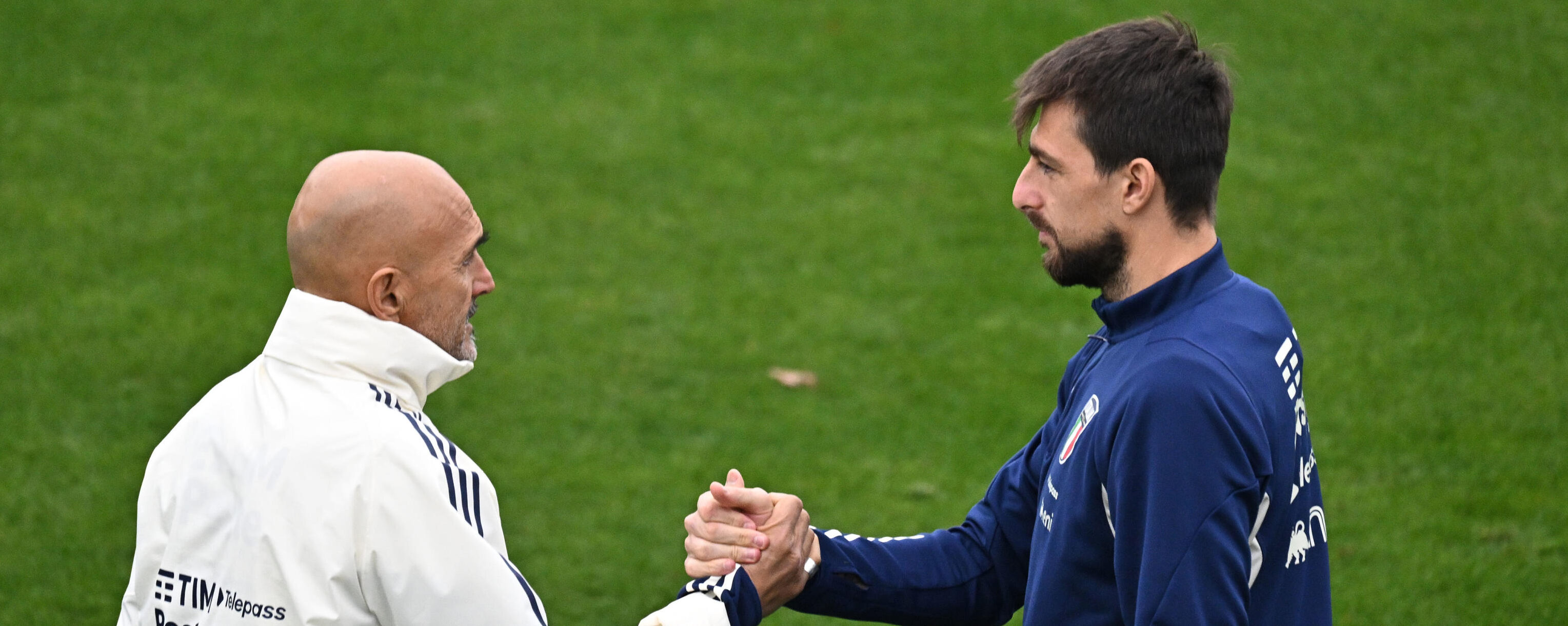 Acerbi, addio via sms alla Nazionale di Spalletti Acerbi, addio via sms alla Nazionale di Spalletti
