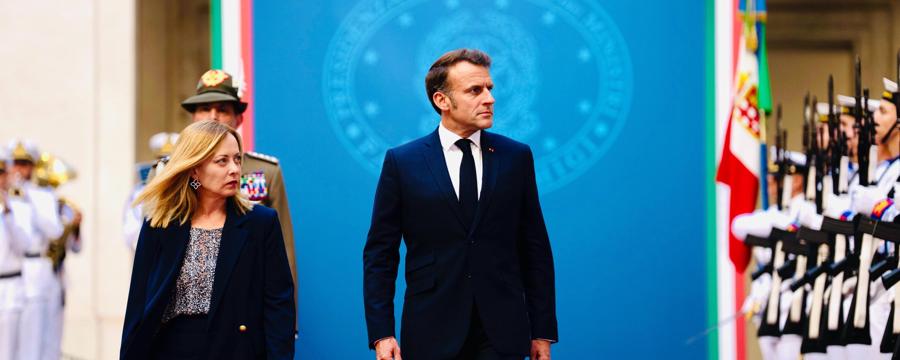 Incontro Meloni Macron, disgelo: «Impegno comune per un’Europa più sovrana, forte e prospera» Incontro Meloni Macron, disgelo: «Impegno comune per un’Europa più sovrana, forte e prospera»