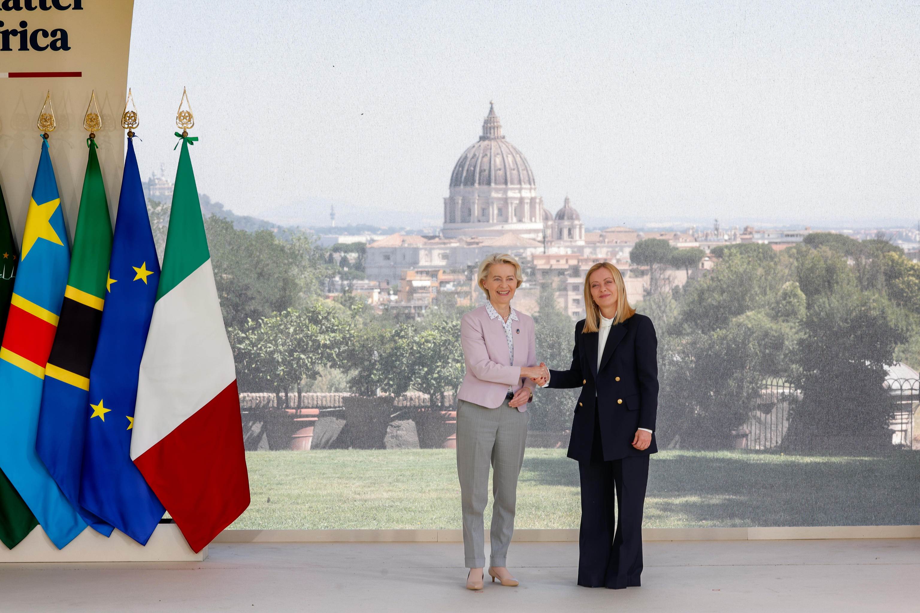 meloni e von der leyen rafforzano la cooperazione europa africa nel vertice sul piano mattei