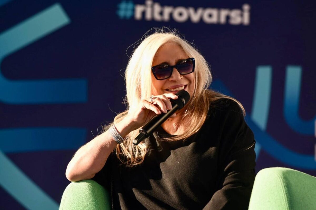 Whoopi Goldberg sbarca a Posillipo: sarà nel cast di «Un posto al sole»