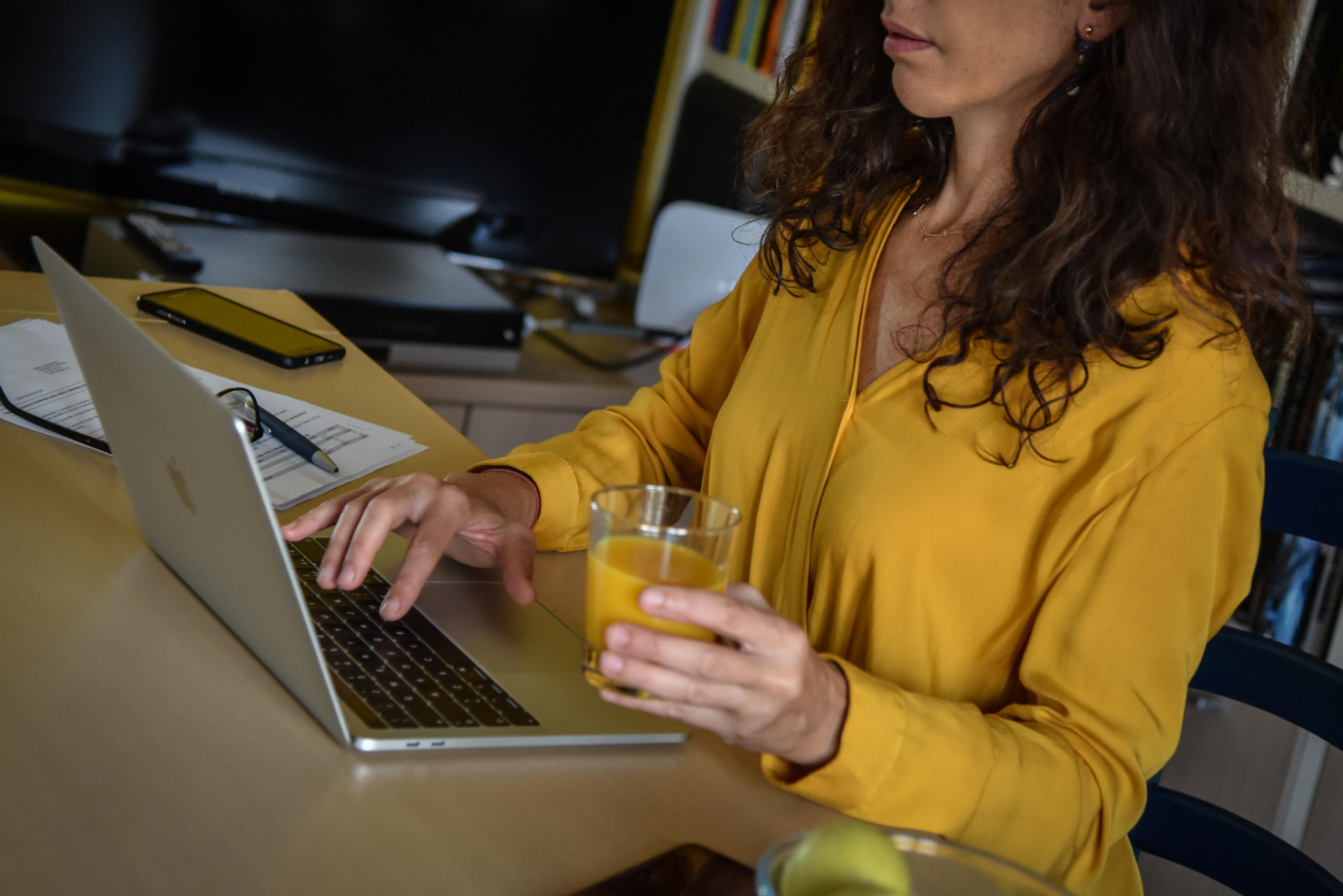 Bonus mamme 2025: fino a 480 euro anche per le autonome, ecco come richiederlo