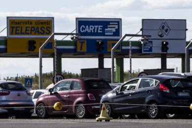 Stangata autostrade durante l’esodo estivo: ecco quanto si pagherà e da quando