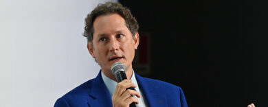 L’ultima sbandata di John Elkann: perché ha detto no a Kimi Antonelli (che continua a vincere)