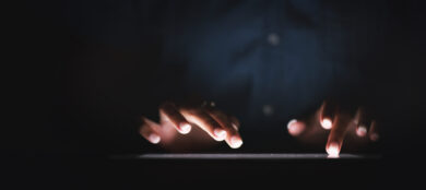 Chiude il sito sessista, ecco cosa rischia chi pubblicava (e commentava)