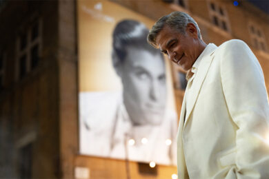 Festival del Cinema di Venezia, George Clooney si specchia in Jay Kelly tra fama e solitudine