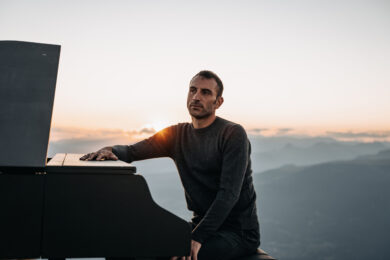 Andrea Vanzo: grazie al mio pianoforte smontabile suono nei posti più incantevoli del mondo