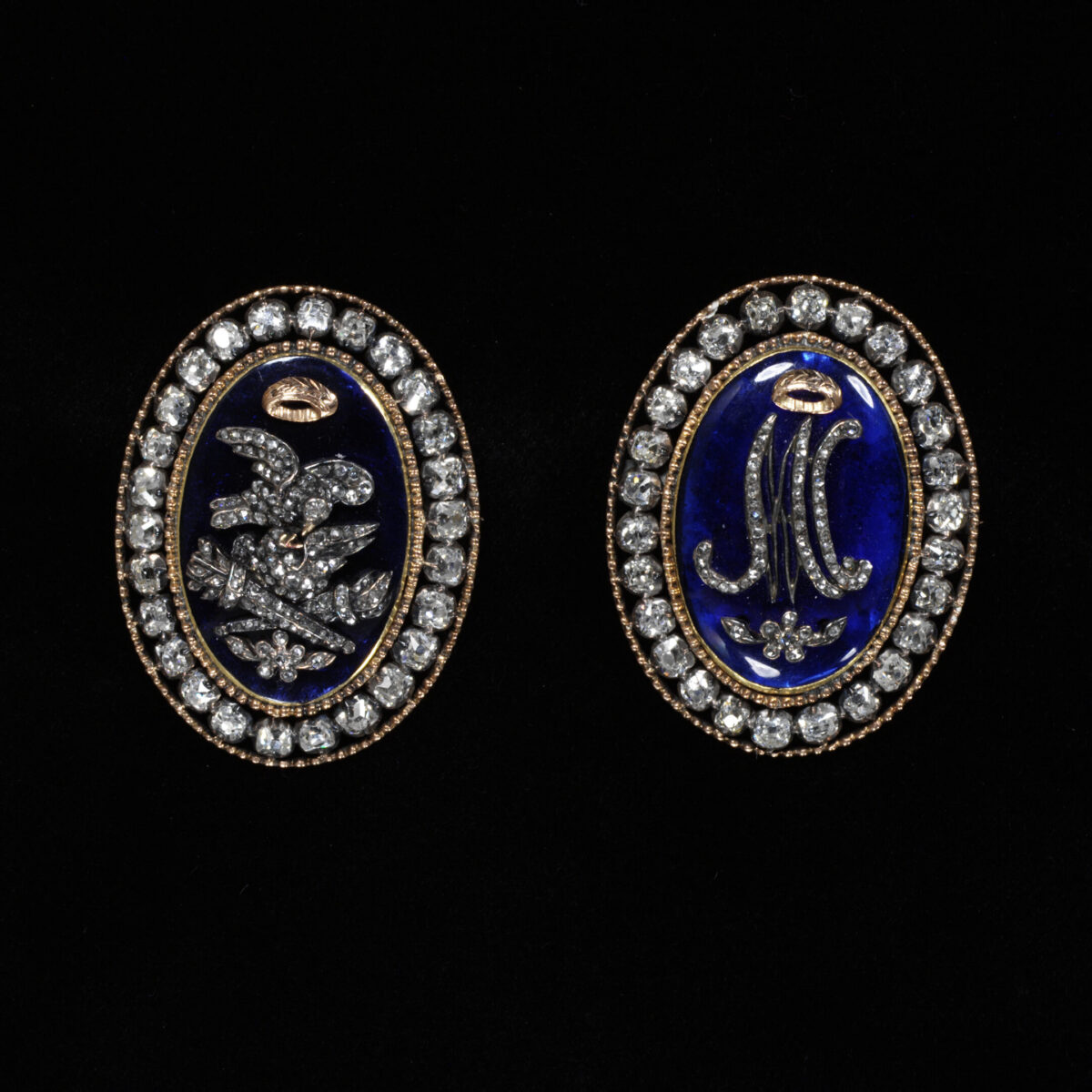 Manolo Blahnik firma una capsule per Marie Antoinette Style