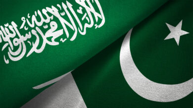 Accordo Pakistan-Arabia Saudita: Riad sotto l’ombrello nucleare di Islamabad, cresce la tensione con Washington