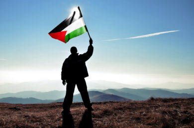 Riconoscimento Palestina, la mossa di Uk, Canada e Australia: ecco cosa significa davvero