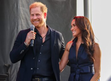 Meghan Markle e Harry a Santa Barbara: il look da 3.700 euro della Duchessa