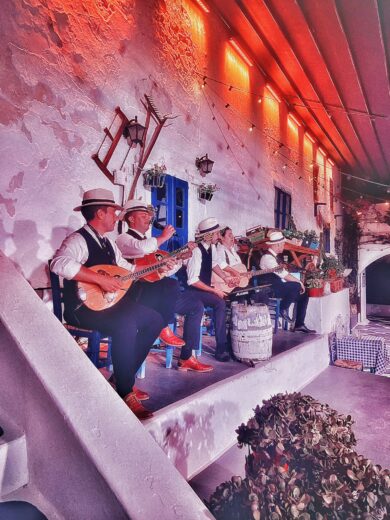 A Santorini… per un “vero” grosso grasso matrimonio greco