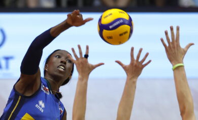 Egonu spinge l’Italvolley in finale, un altro capolavoro di Velasco