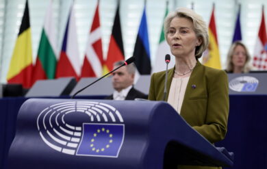 Von der Leyen all’Europarlamento: “Questo deve essere il momento dell’indipendenza per l’Europa”