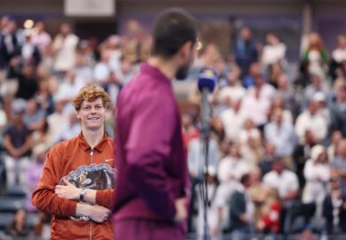 Alcaraz numero uno biondo platino Però Sinner guadagna di più