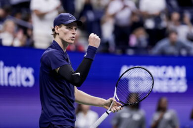 Sinner e Cobolli danno spettacolo. Gran tennis, alla fine vince Jannik