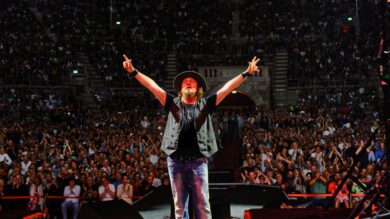 Zucchero compie 70 anni: la vita e la carriera raccontate da lui